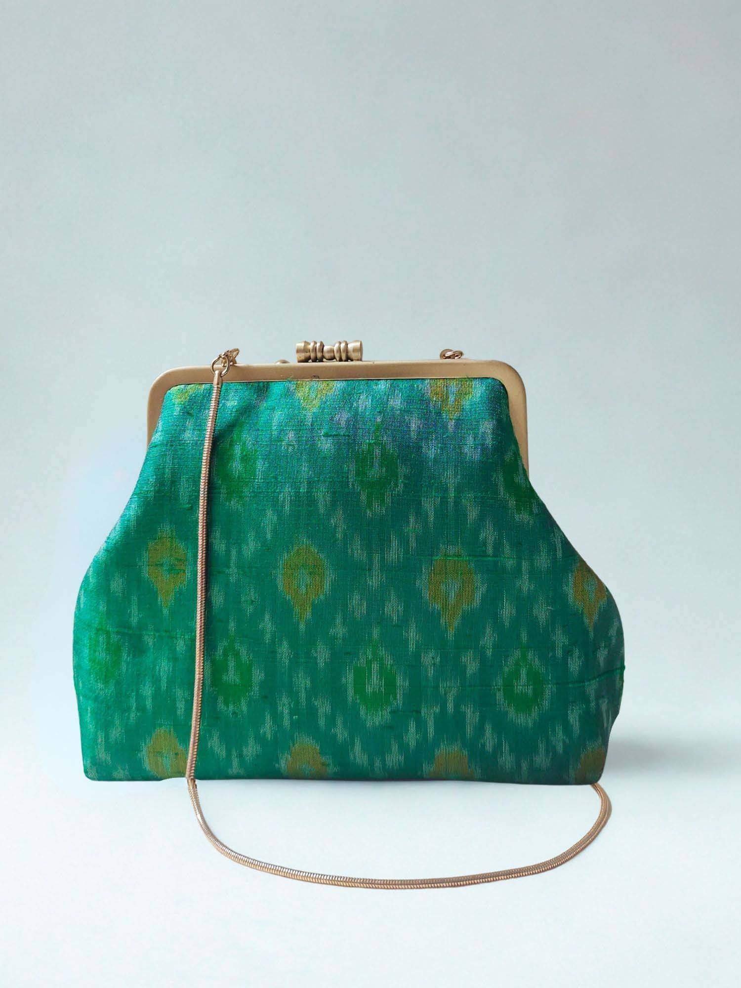 Praccessorii Ikat Collection Clutch With Detachable Strap - Green