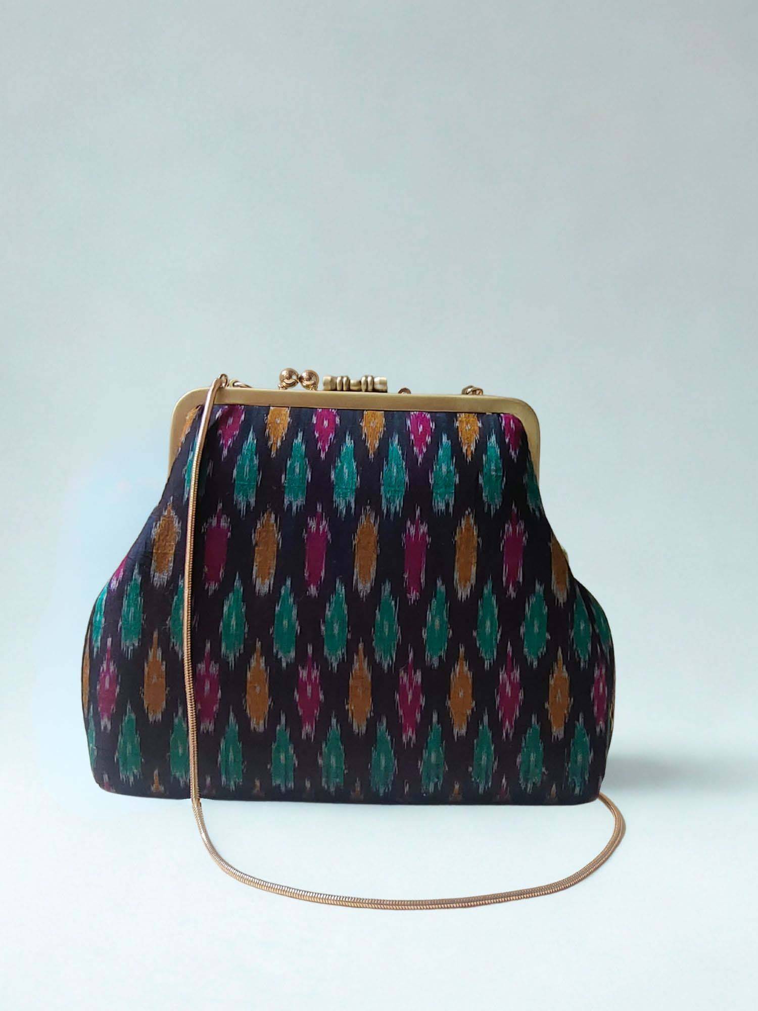 Praccessorii Ikat Collection Clutch With Detachable Strap - Black