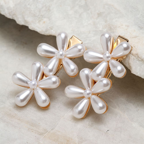 Ferosh Floral Pearl Hair Clips - Set Of 2: Buy Ferosh Floral Pearl Hair Clips - Set Of 2 Online at Best Price in India | Nykaa Ferosh Floral Pearl Hair Clips - Set Of 2: Buy Ferosh Floral Pearl Hair Clips - Set Of 2 Online at Best Price in India | Nykaa