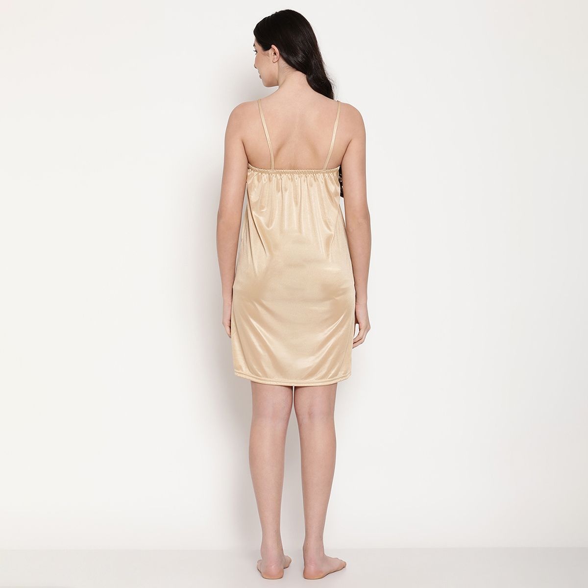 Robe beige online satin