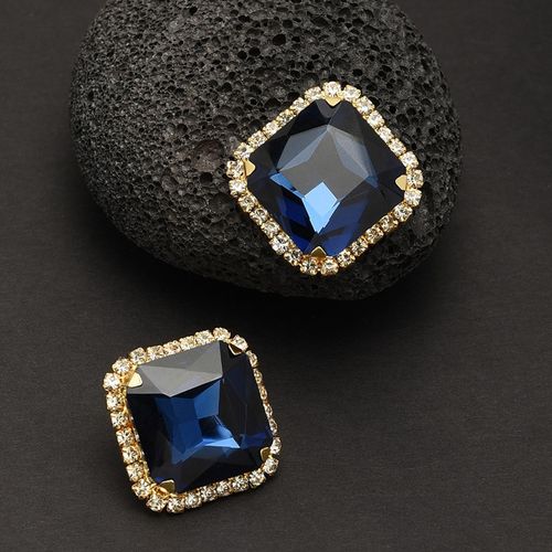 Buy Zaveri Pearls Blue Stone Diamonds Fusion Look Stud Earring