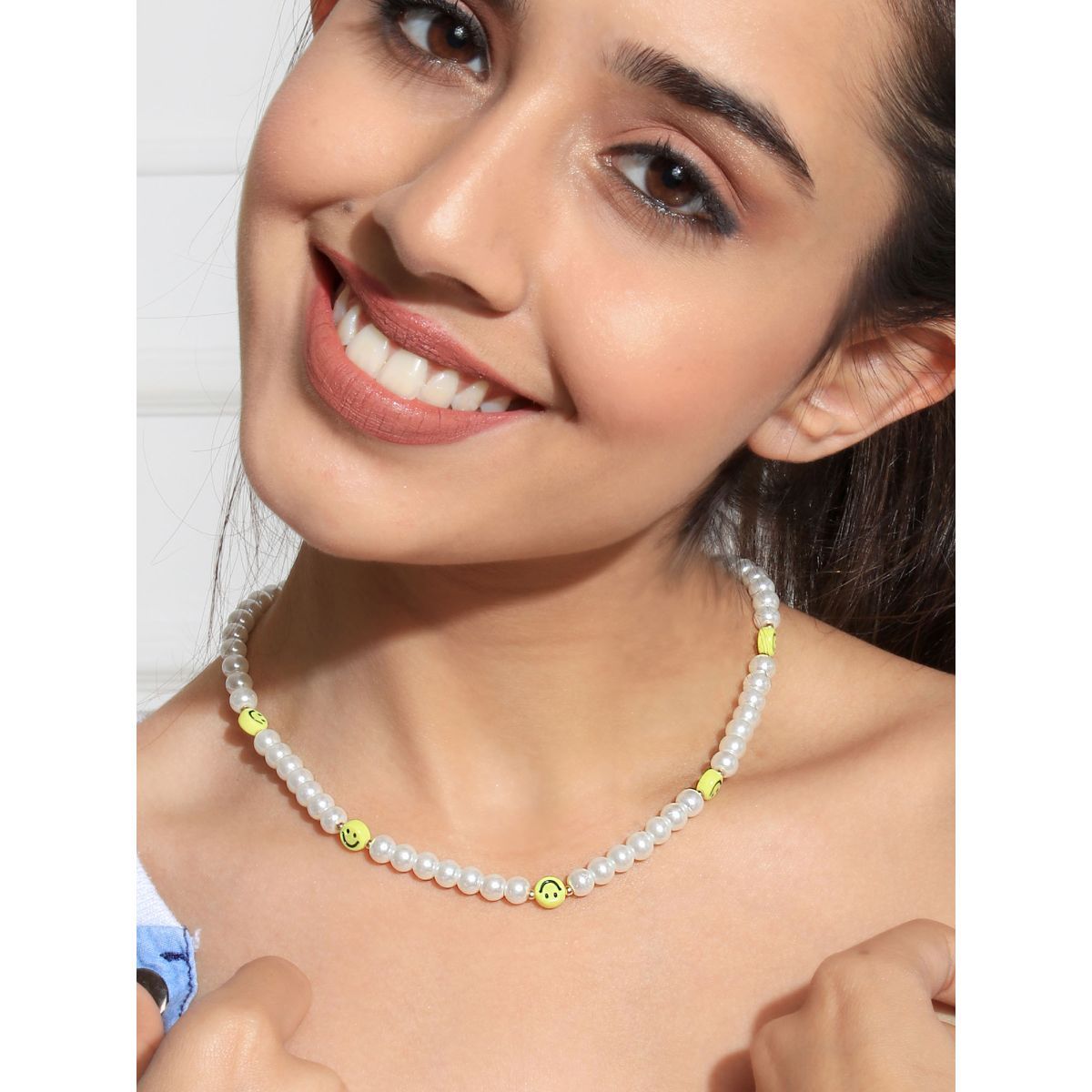 14K Mother Of Pearl Happy Face Necklace 001-235-00294 | Blue Marlin  Jewelry, Inc. | Islamorada, FL