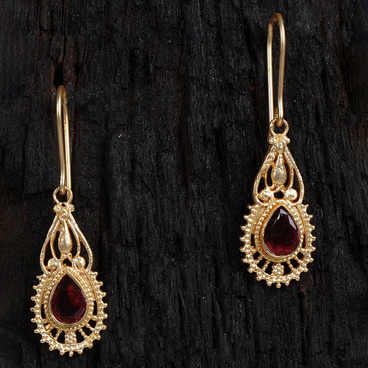 SHOSHAA Gold-plated Red Handcrafted Drop Earrings