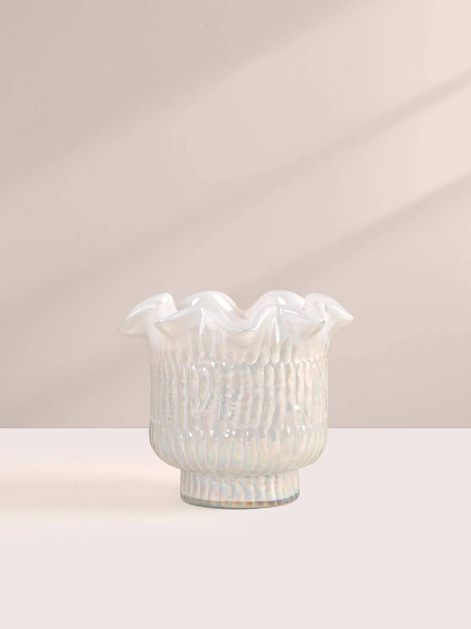 DOFT Flower Cut Night Jasmine Votive Candle (White)