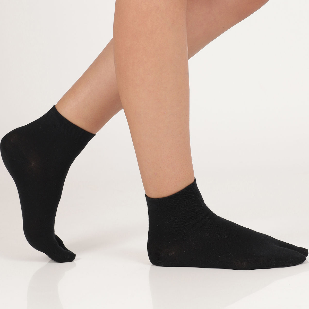 Jockey 7487 Womens Compact Cotton Stretch Toe Socks Black Buy Jockey