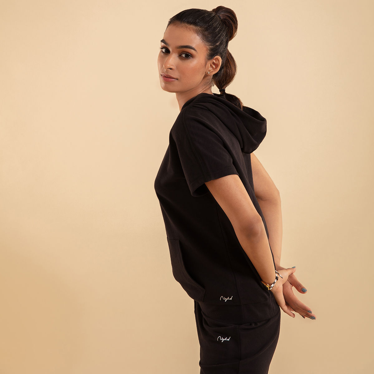 nykaa hoodie
