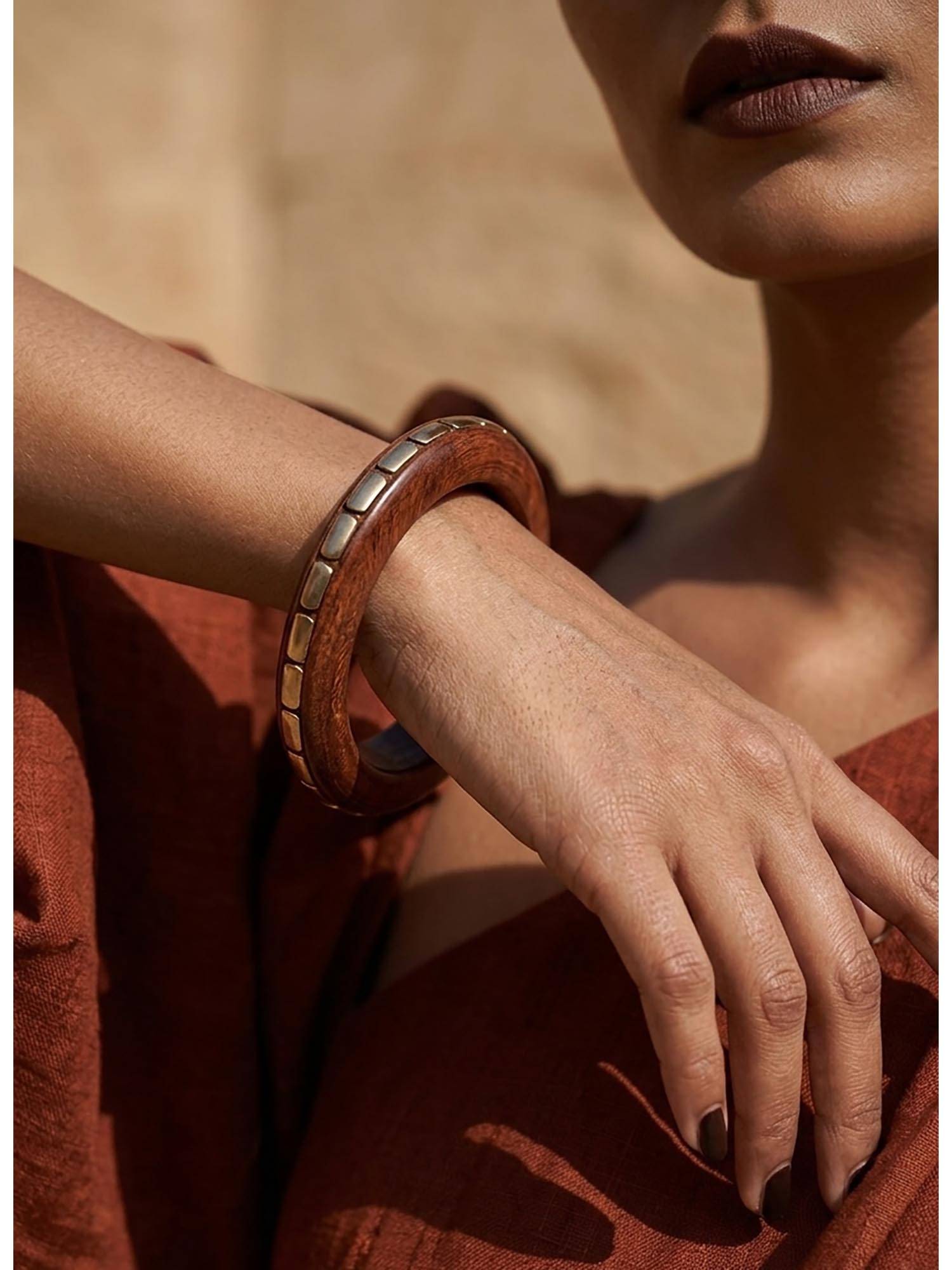 Mitali Jain Zuri Wood Bangle (2.6)