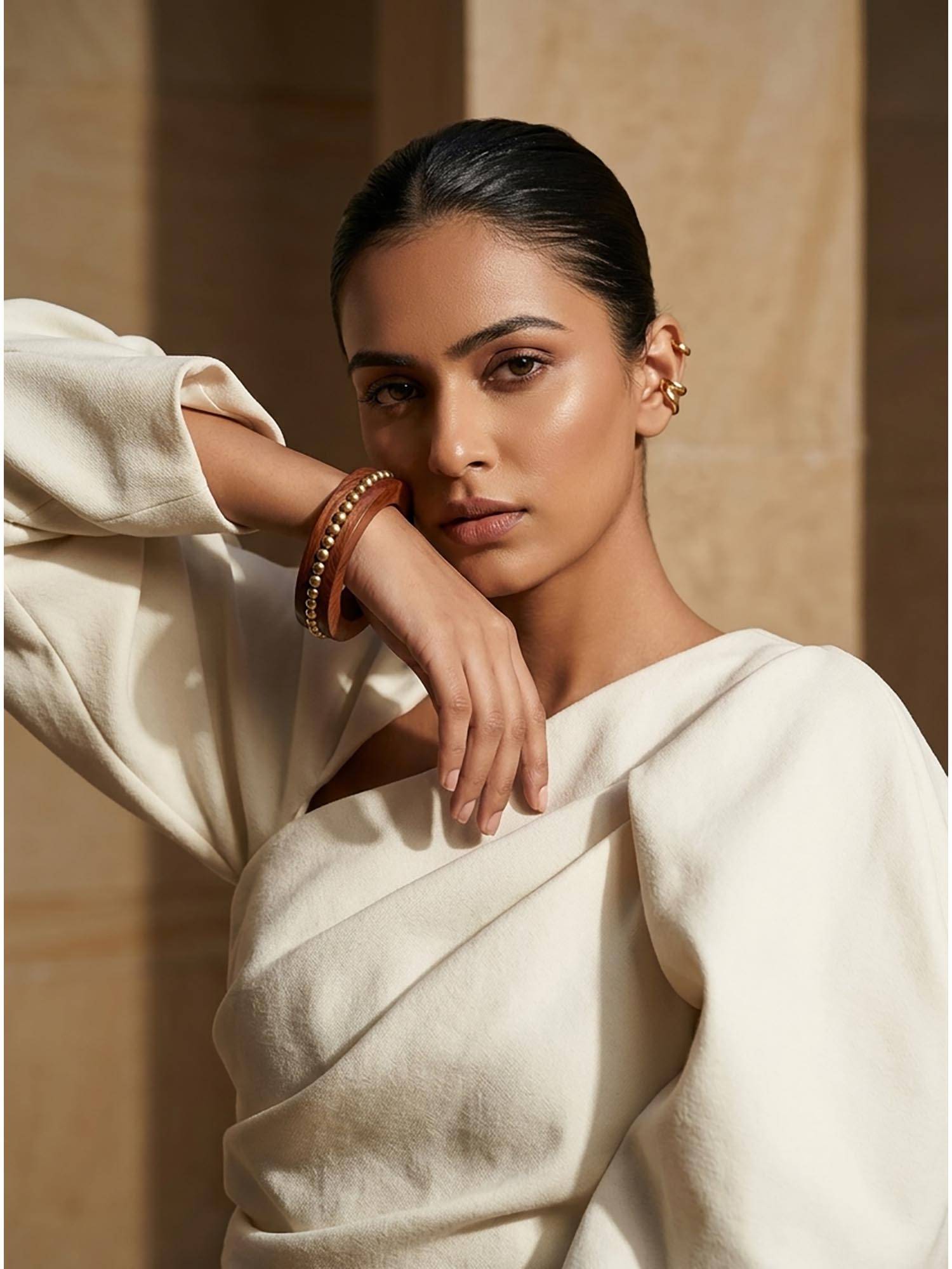 Mitali Jain Linea Wood Bangle (2.6)