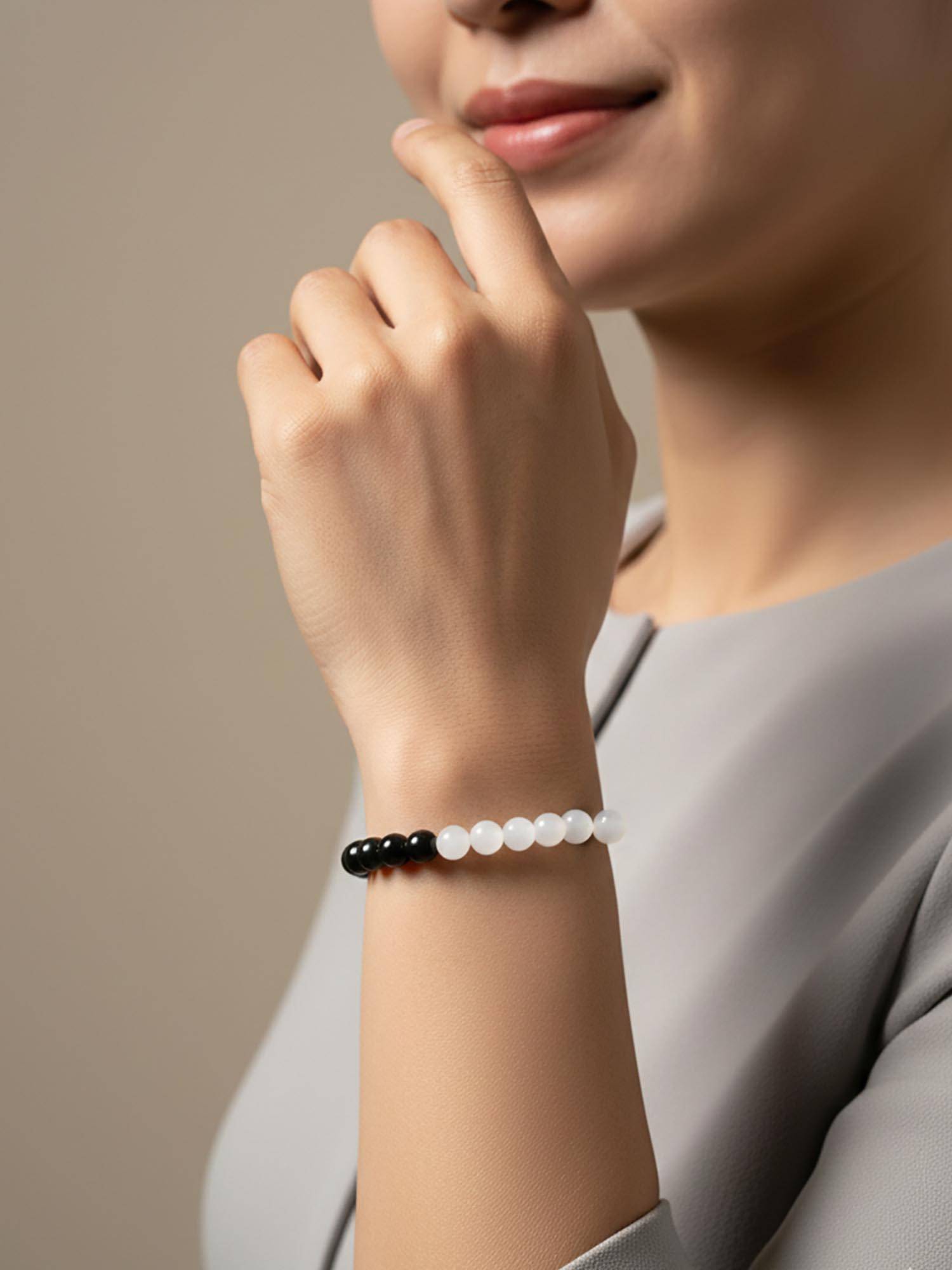 NVR Black and White Crystal Beaded Bracelet