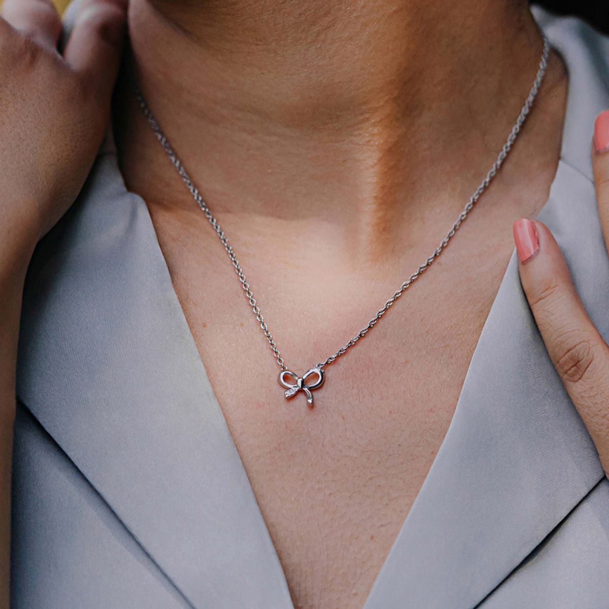 Bow Pendant Necklace in 925 Silver 