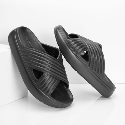 Red Tape Women's Solid Black Sliders (UK 3)