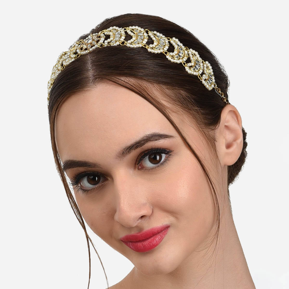 Zaveri Pearls Gold Tone Kundan & Pearls Studded Crescent Ethnic Head Chain-ZPFK13111