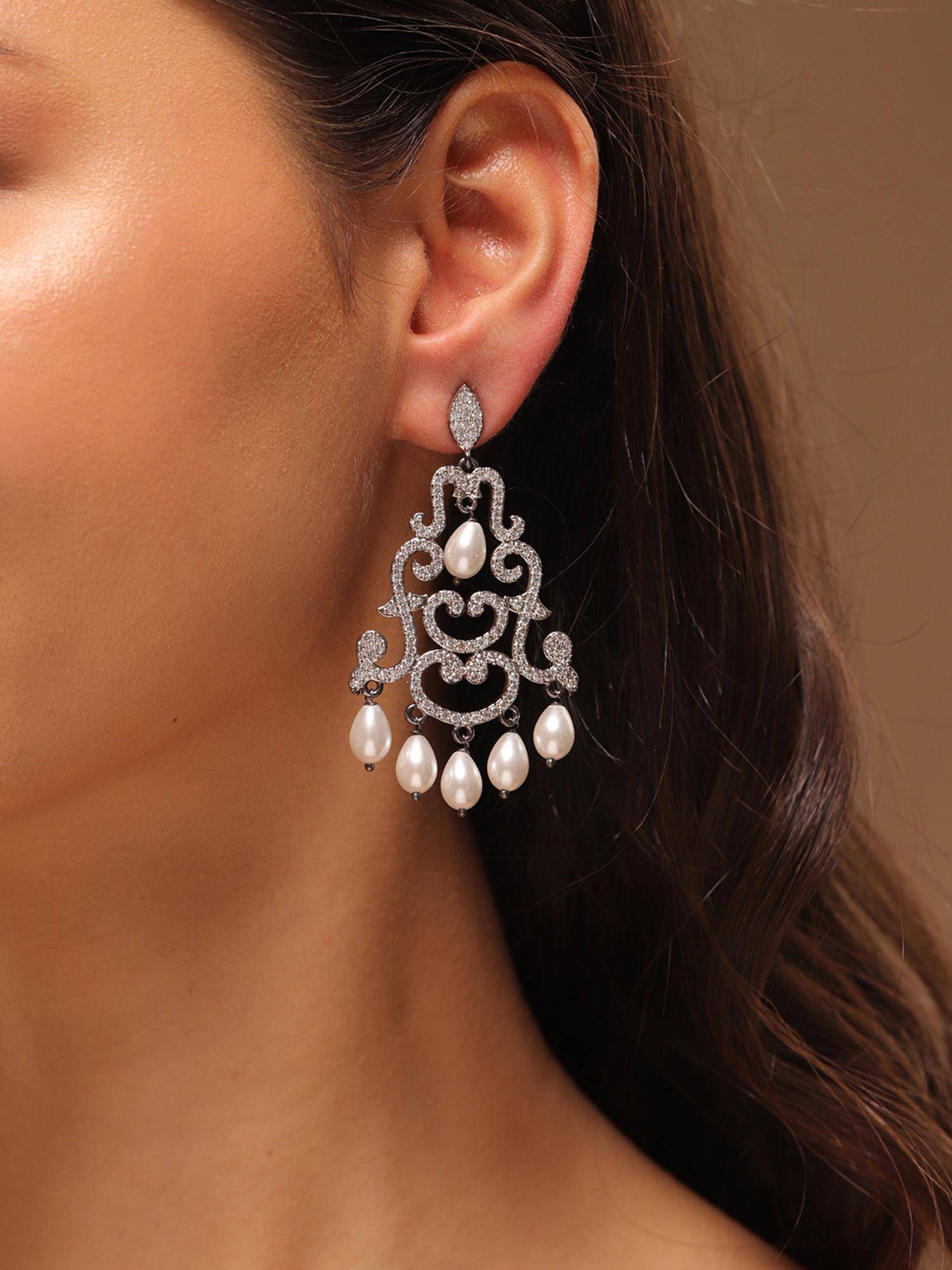 Voylla Royal Romance Margaret Black Statement Earrings