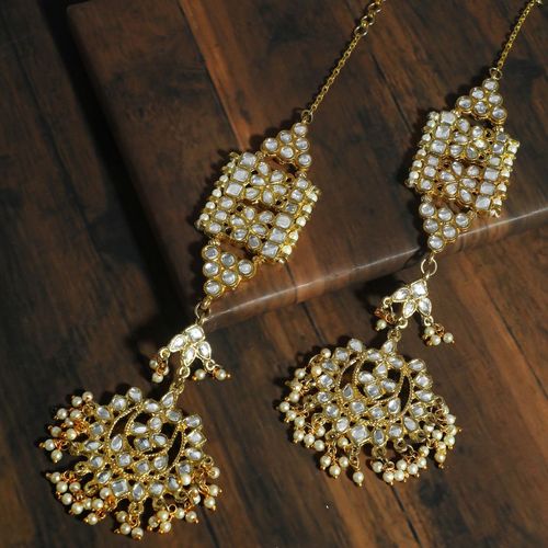 Buy Karatcart Kundan Gold and White Sahara Earrings Online