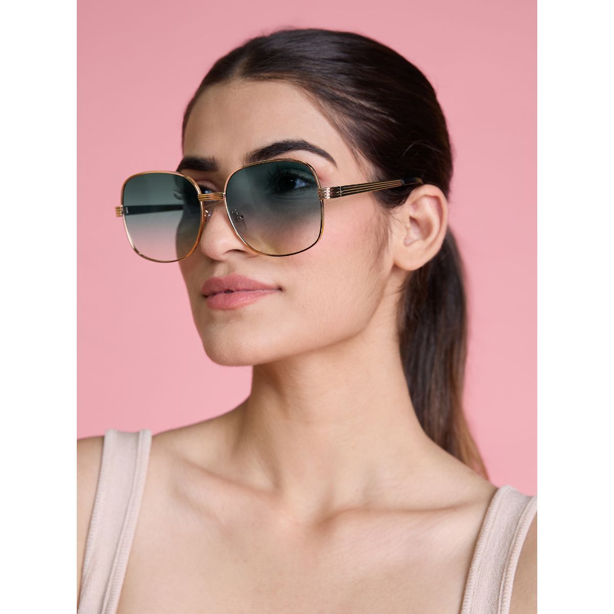 7 Trendy Celebrity-Favourite Sunglasses For Women | Nykaa Fashion Style  Files