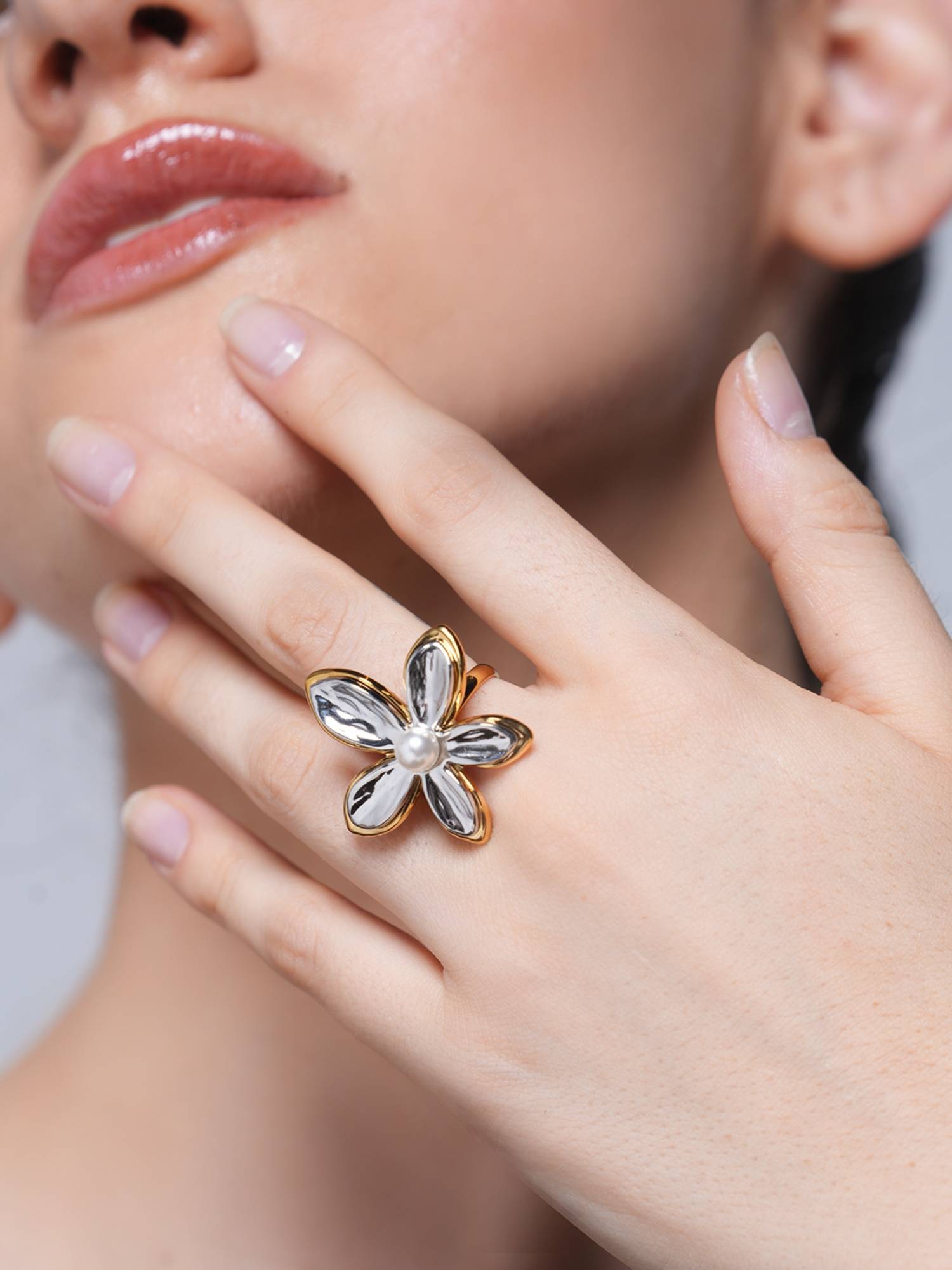 CAO JEWELLERY Two Tone Flower Ring