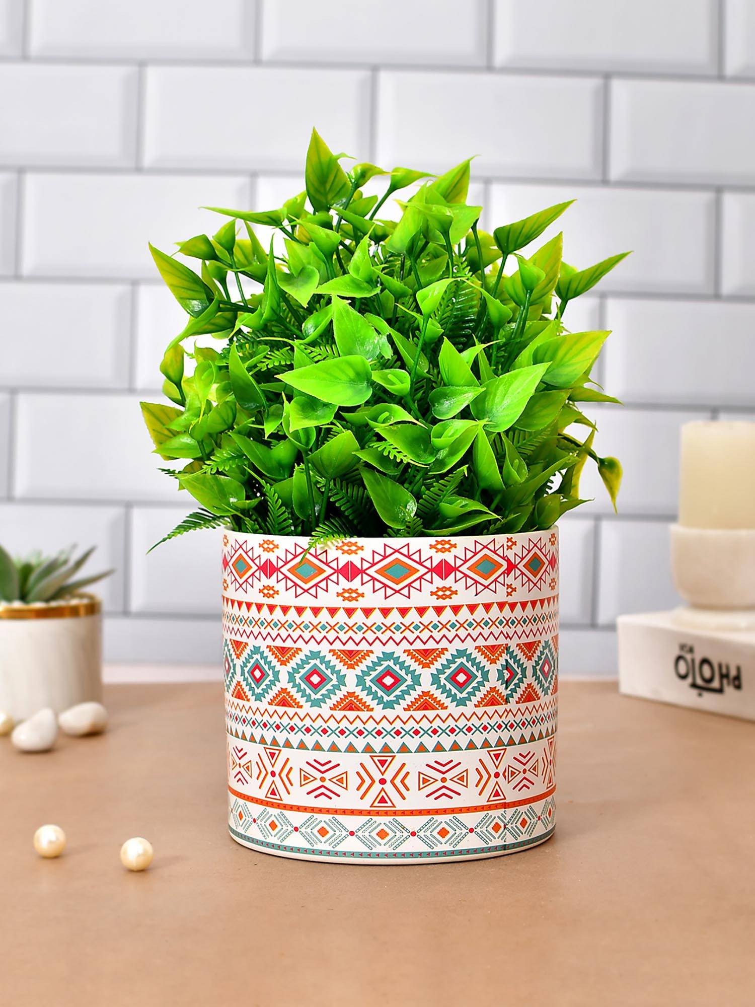 Tayhaa White Ceramic Garden Delight Planter