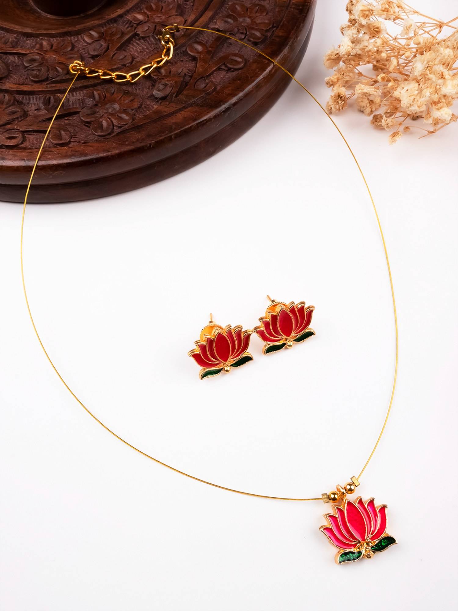 STILEADDA Minimal Multi-Color Lotus Motif Necklace Set