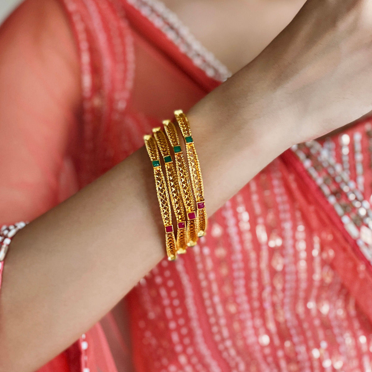 Nykaa bangles deals