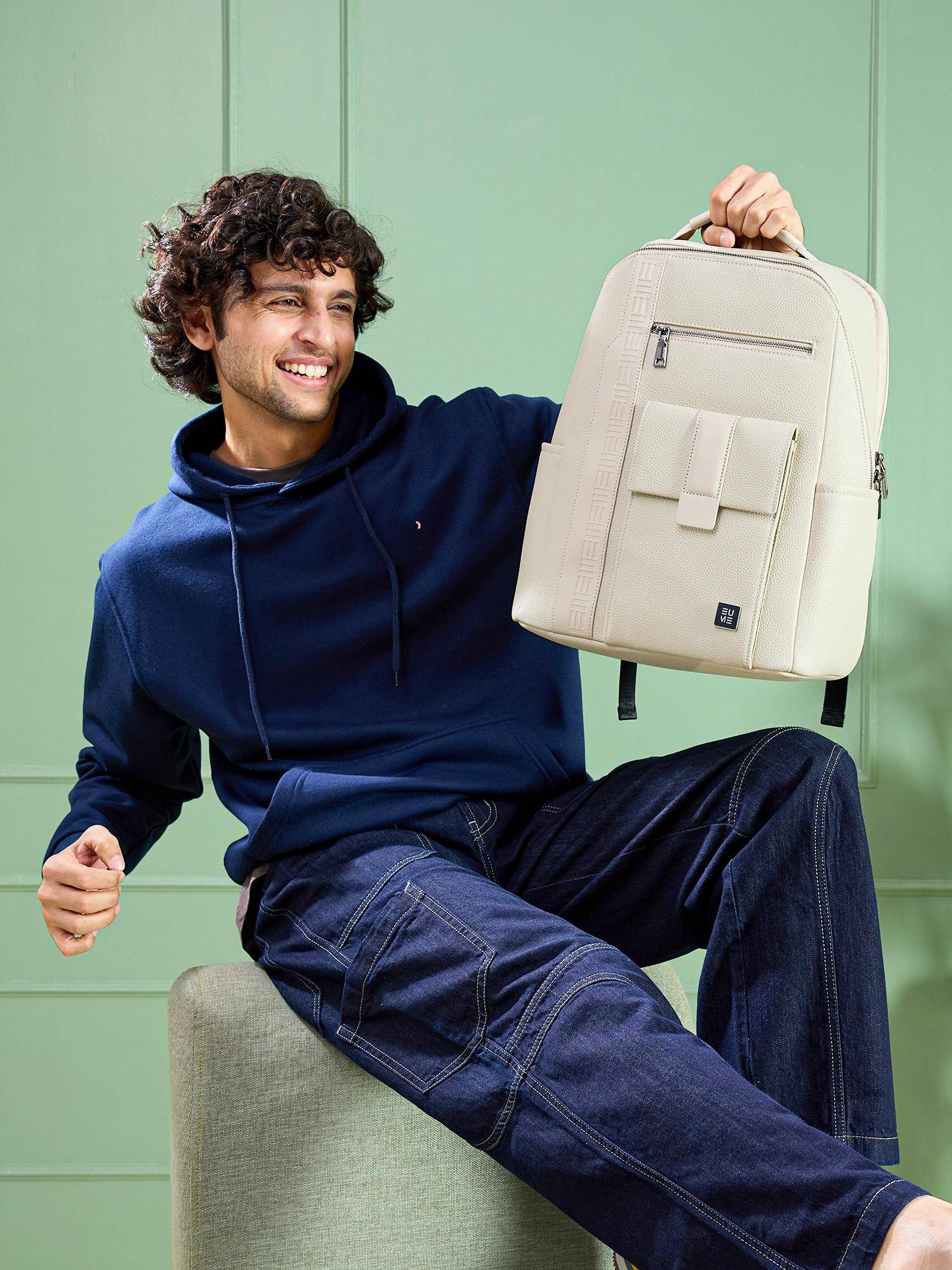 EUME Unisex Nexa 25L Polyurethane Up To 15 Inch Laptop Backpack -White