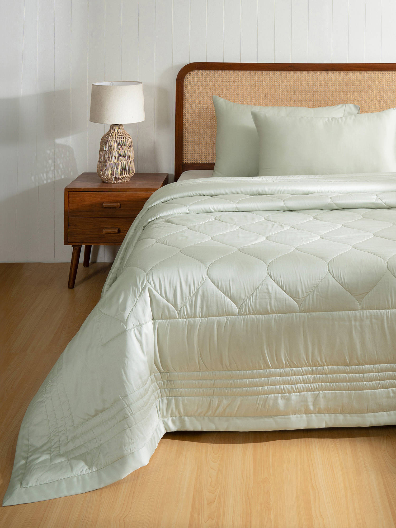 Maspar Tencel Green Summer AC Room 100 GSM Bed Quilt (Double)