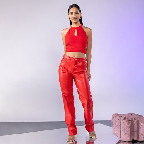 crop top red  Crop top outfits, Red top outfit, Crop top fashion