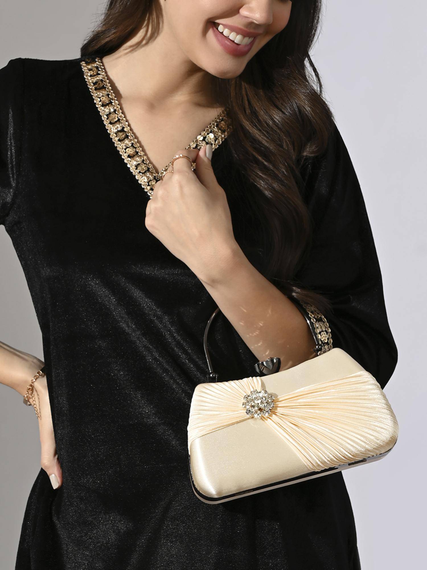 Lavie Signature Women's Bangor Framed Clutch (Gold) (M)