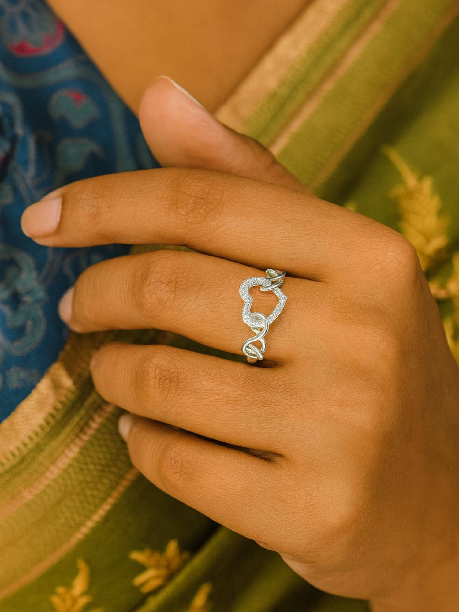 Digital Dress Room White Silver-Plated American Diamond Heart Ring