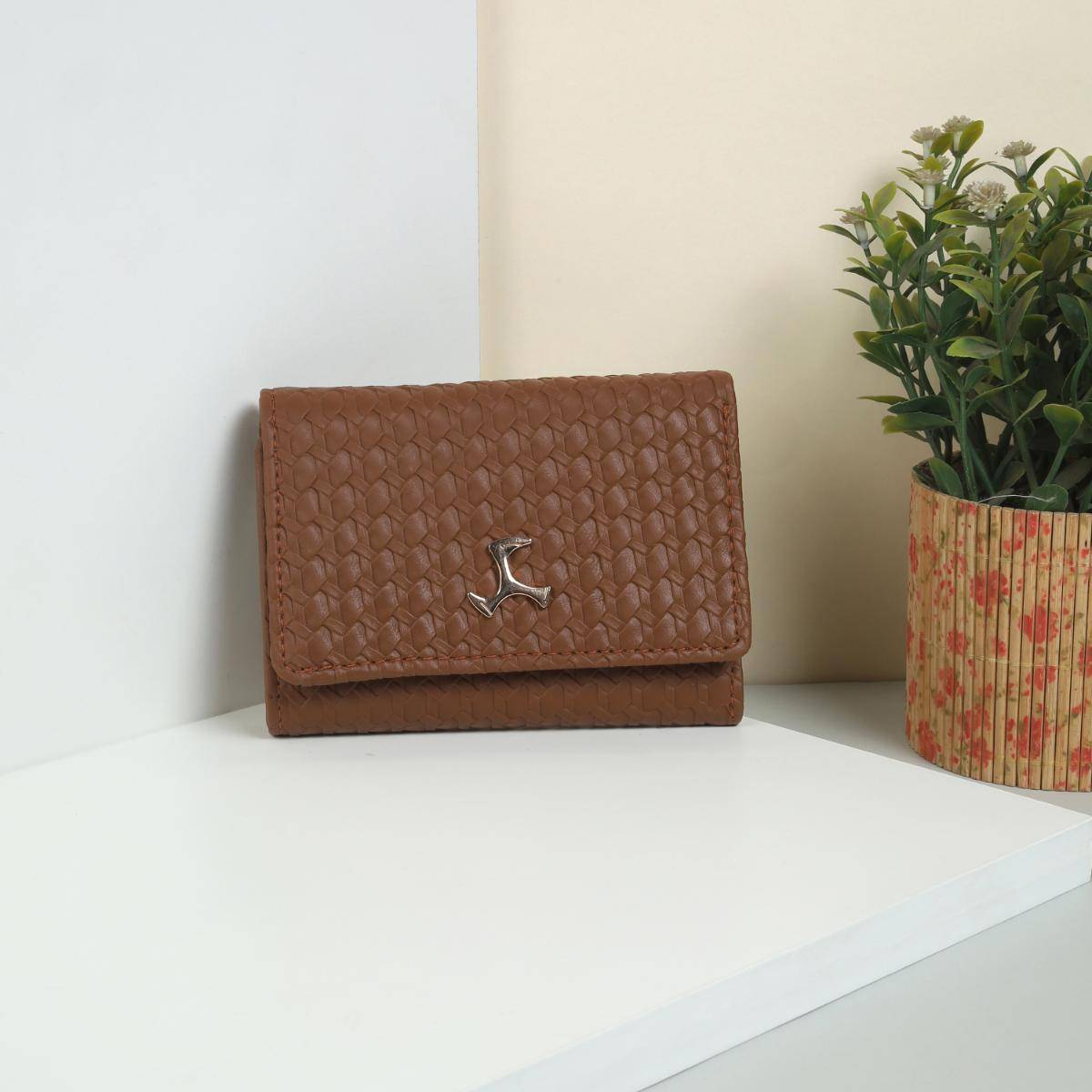 Mochi Womens Tan Card Slots Faux Leather Textured Wallet