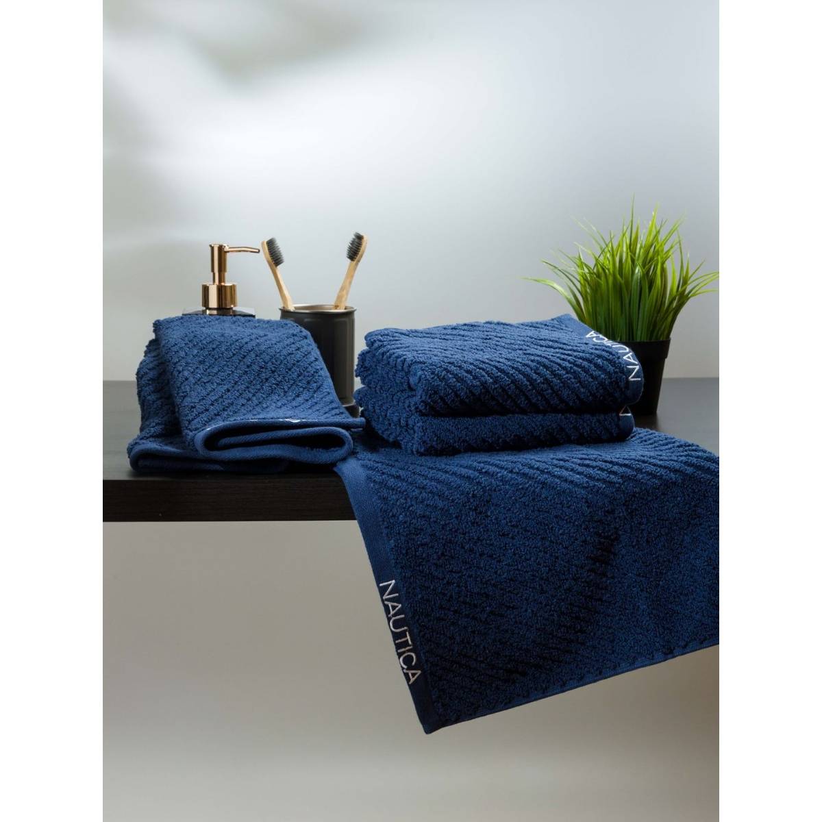 Nautica Fluffy Zero Twist 100% Cotton Towel -4Pc Hand Towel Solid-Navy Blue