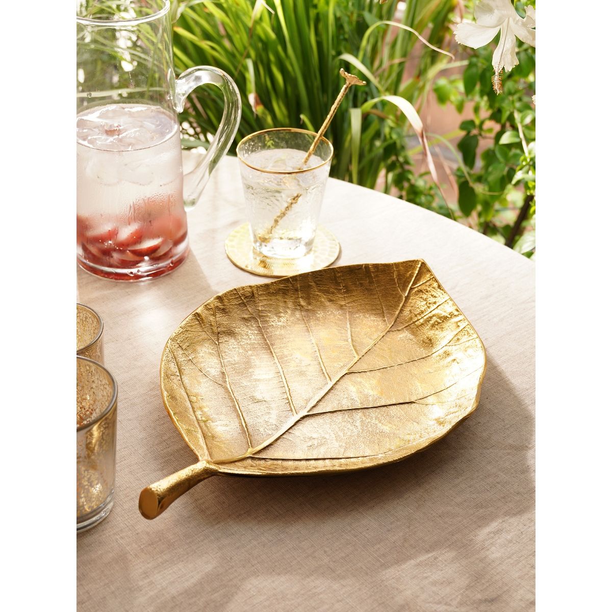 Chahat Premium Living Brass Grapes Leaf Platter main image 0