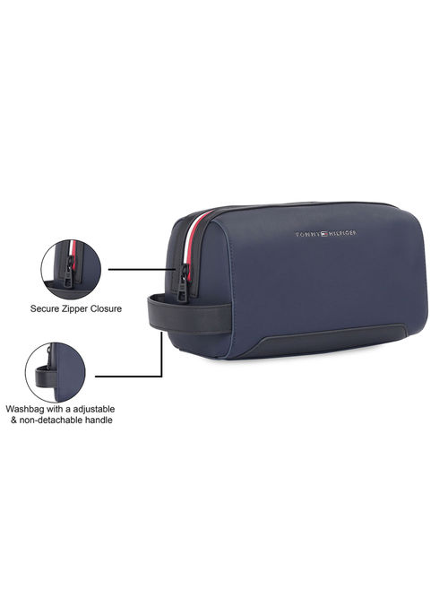 Buy Tommy Hilfiger Men Chilliwack Toiletry Travel Kit Washbag