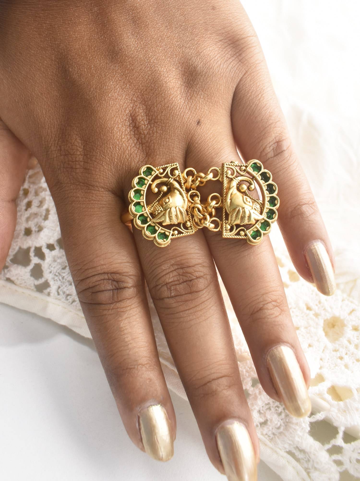 Peach Tassels Green Hand-Carved Elephant Figural Double Band Ring