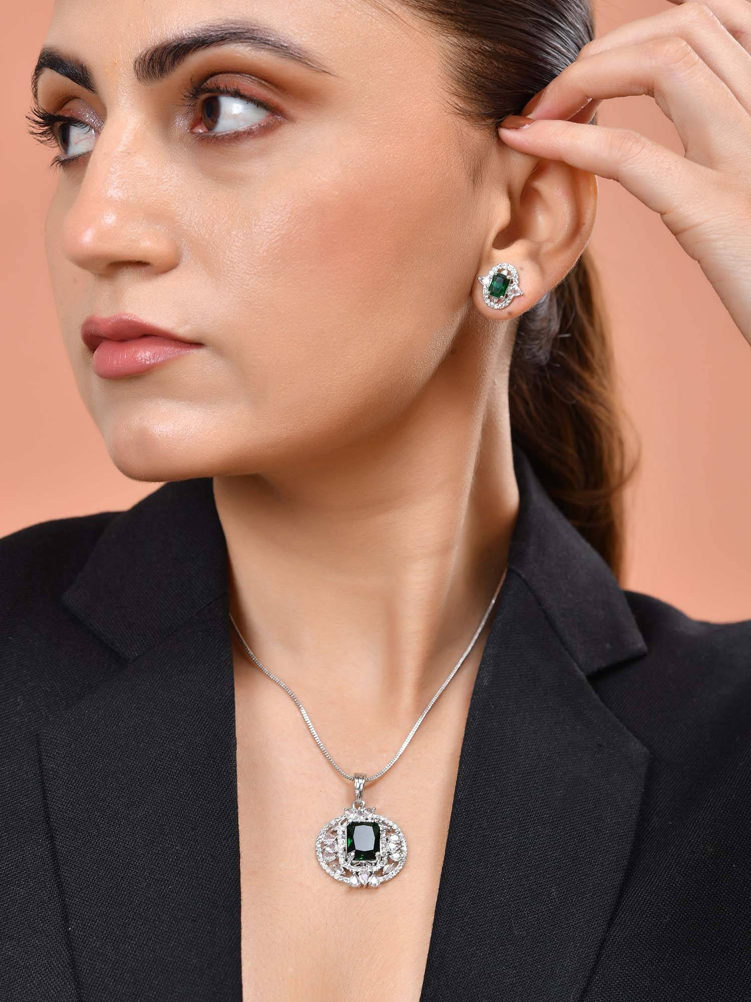 VOJ Silver Tone Green Rectangular & Ad Stone Studded Necklace Set
