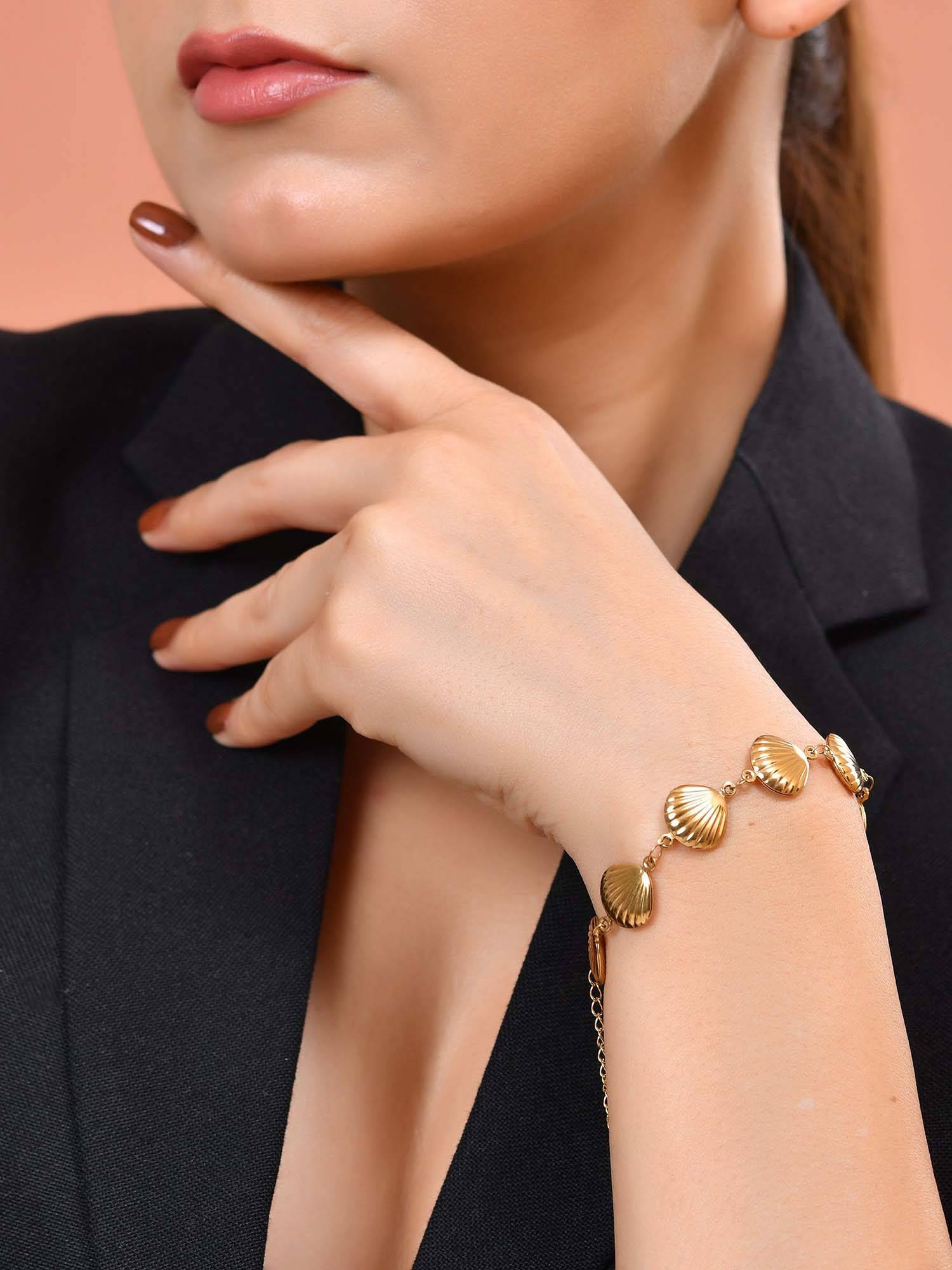 VOJ Gold Plated Elegant Shell Shaped Bracelet