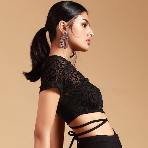 Buy RSVP By Nykaa Fashion Got You Back Crop Top - Black Online