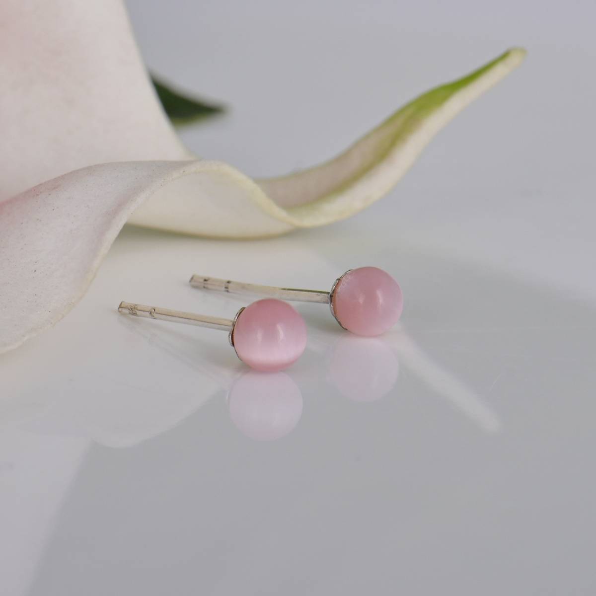GIVA Sterling Silver Pink Gradient Stud Earrings for Womens and Girls