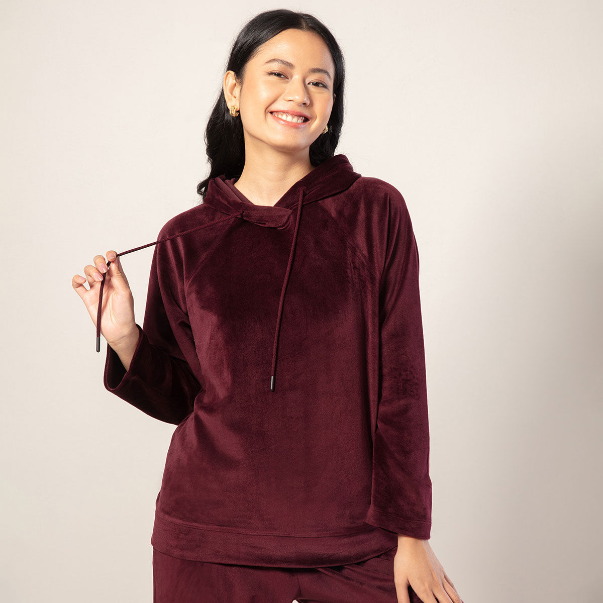 Nykd by Nykaa Hooded Velour Sweatshirt Ruby Wine NYS052 Maroon XL