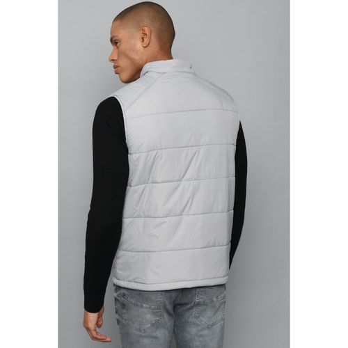 Men Grey Textured Sleeveless Casual Jacket