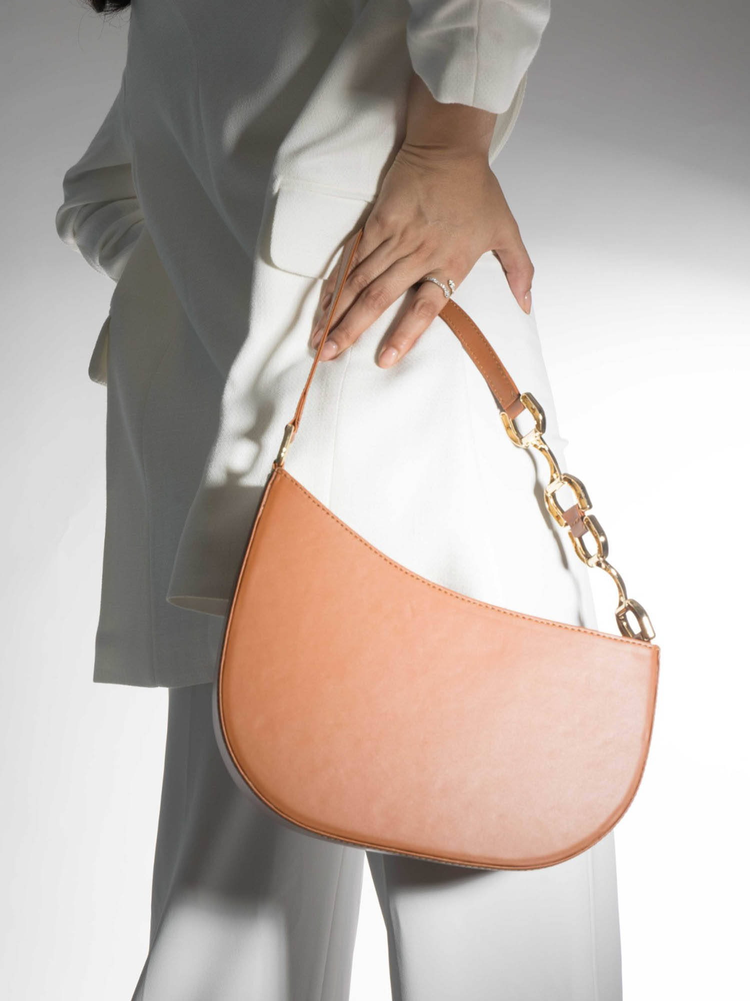 Hues Studio Kate Handbag Bag for Women Tan
