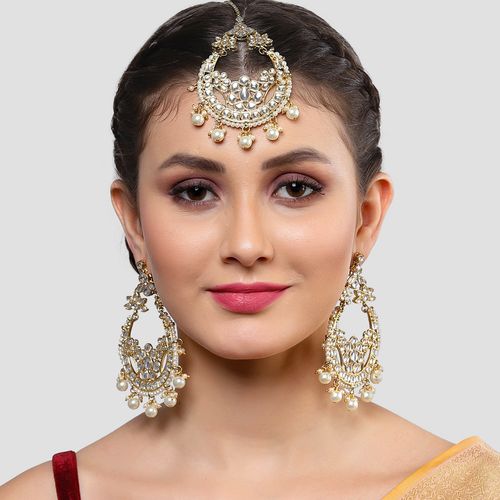 Buy Karatcart Gold Plated Kundan Chandbali Earrings with Maang