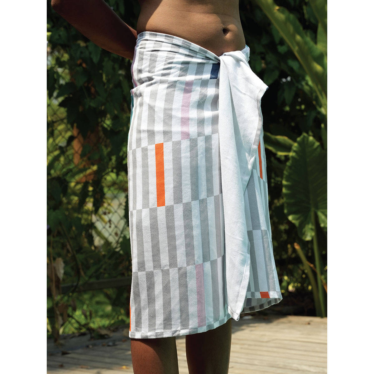 Doctor Towels The Bath Community Piano Pop Bamboo Bath Towel