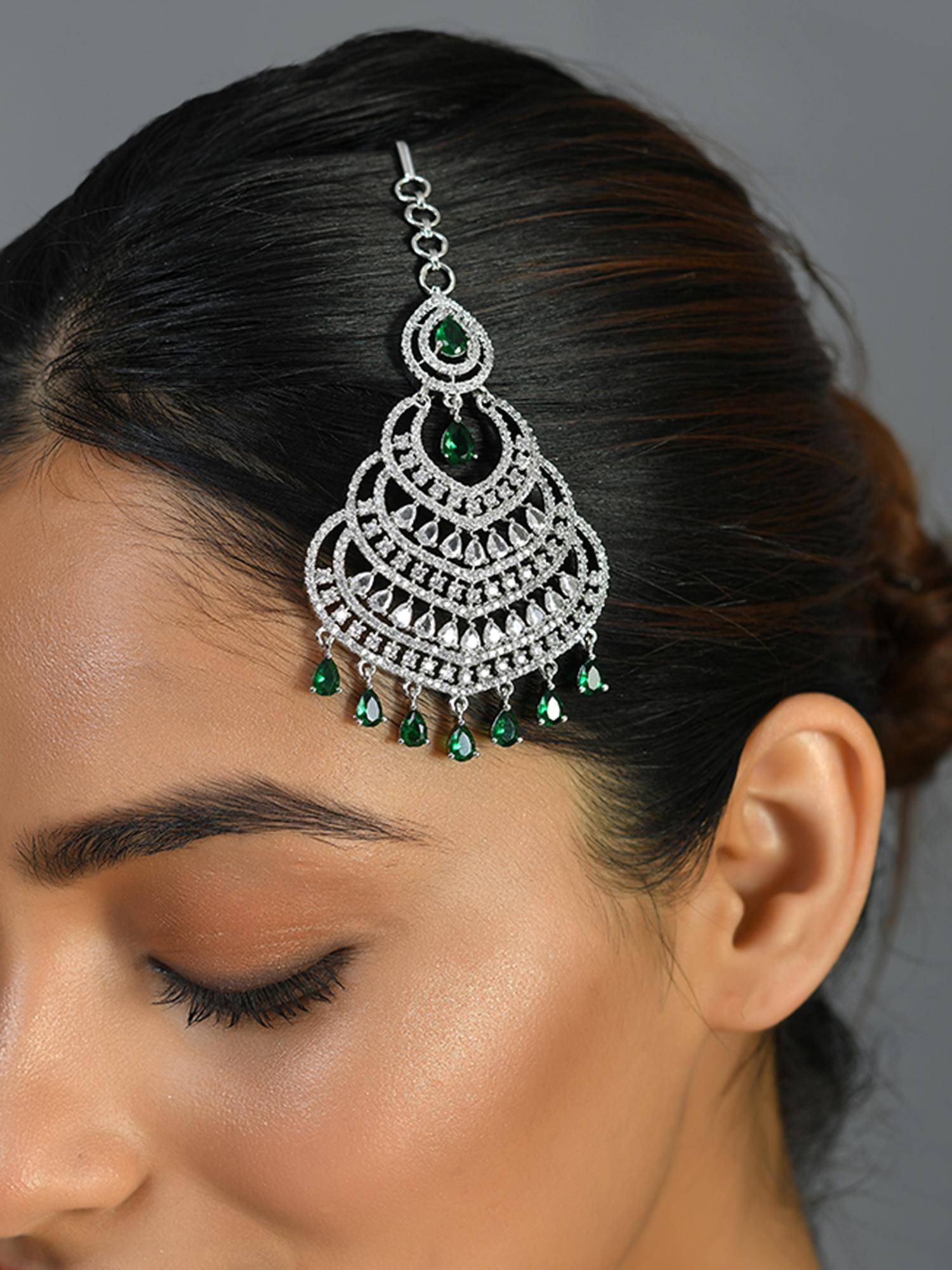 Voylla Chand Baali American Diamond Paasa Maangtikka