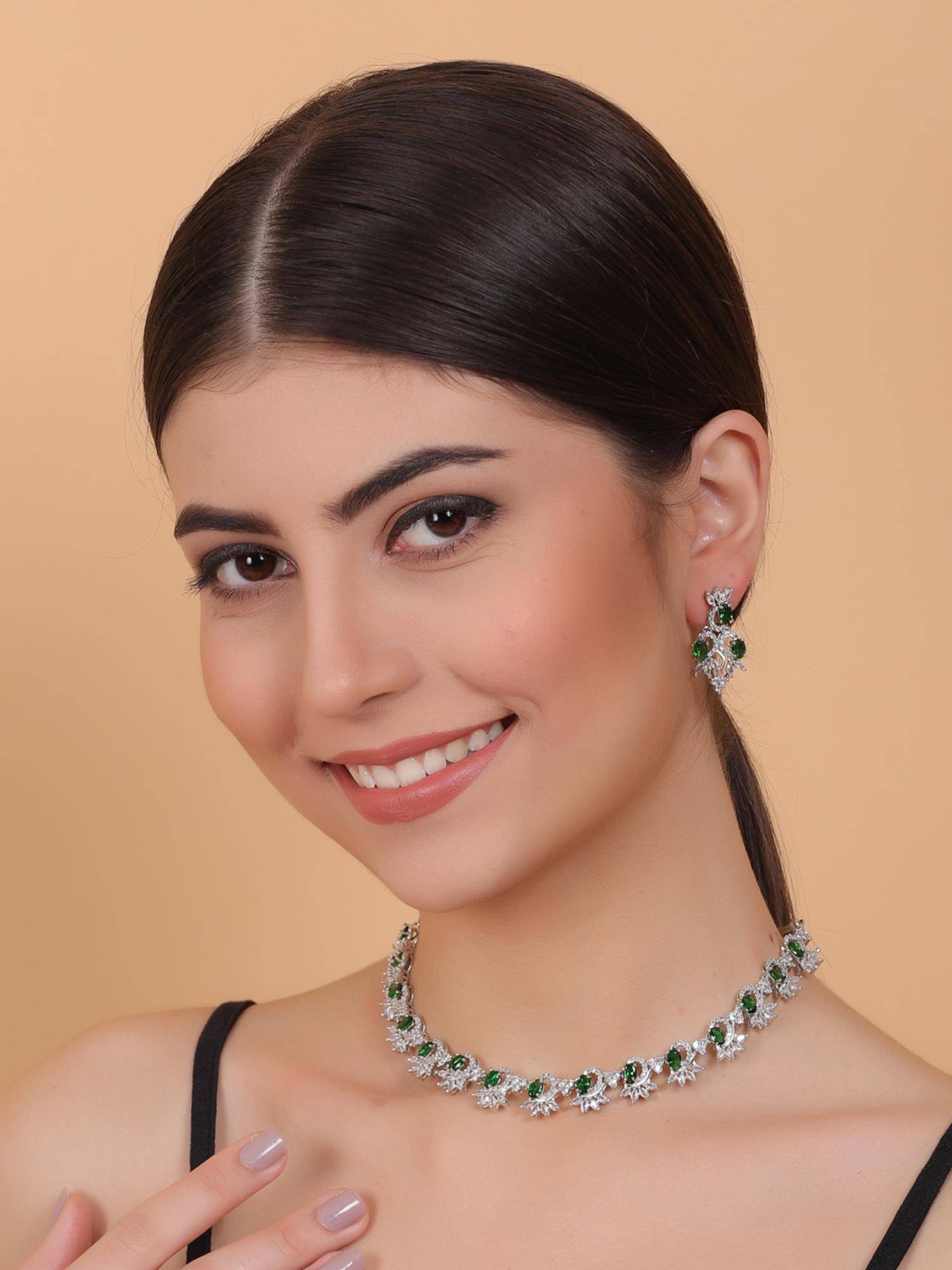 STILEADDA Elegant Green American Diamond Sleek Necklace Set