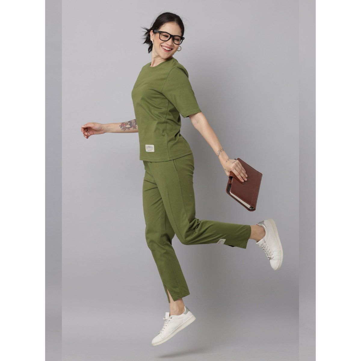 jill Buy Slumber Jill Green Slumber Jill Premium T-Shirt with Pant (Set
