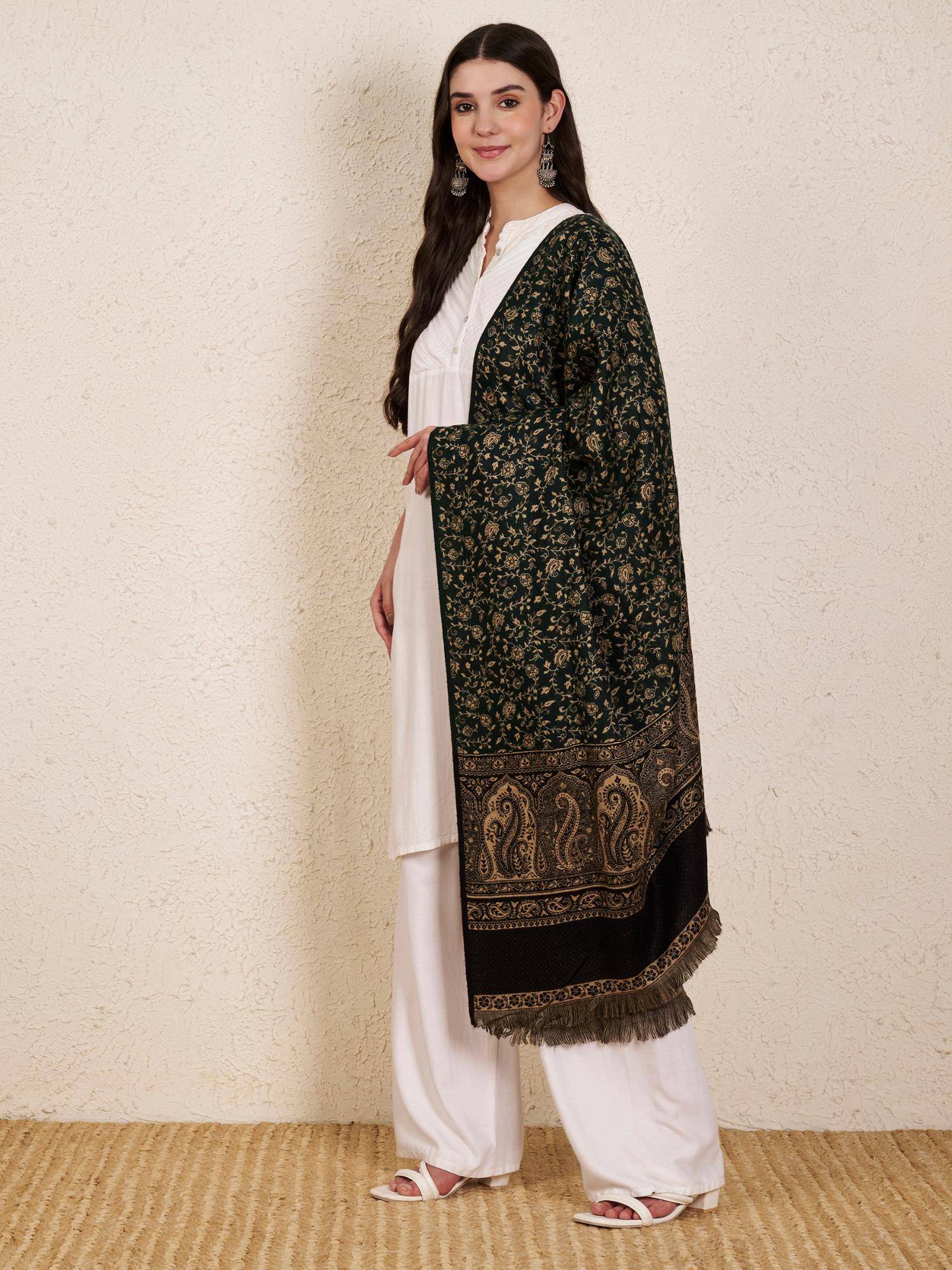 Zamour Woolen Floral Kani Woven Kashmiri Shawl - Green