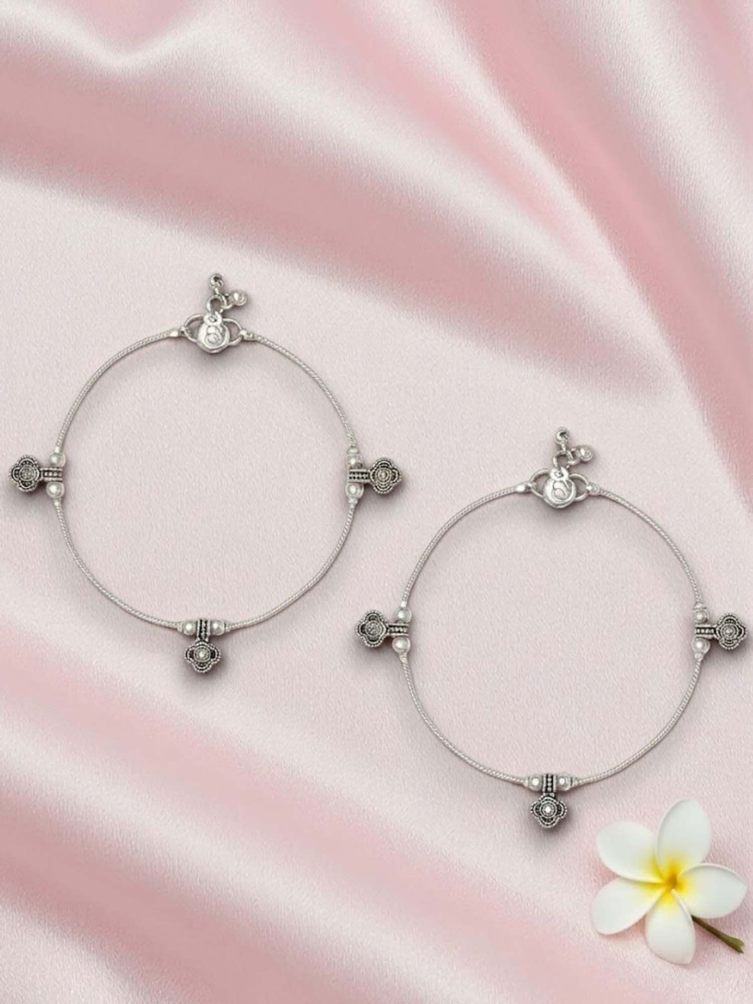 Buy Accessher Women Oxidised Silver Floral Ghungroo Anklets Online