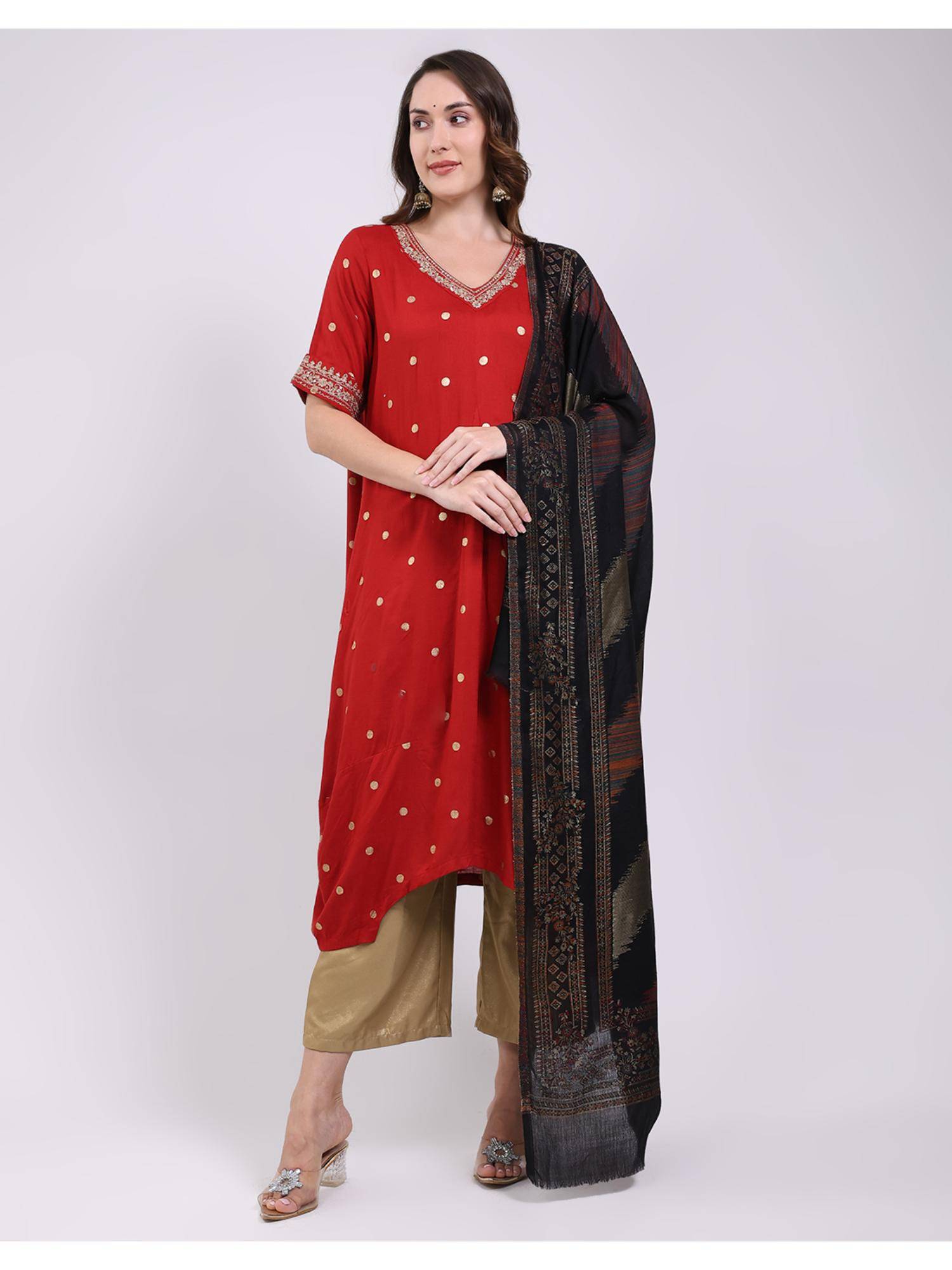 Monte Carlo Women Printed Woven Winter Shawl