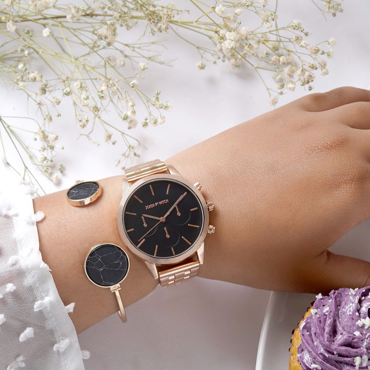 Classic Women Watches Bracelet Set Golden