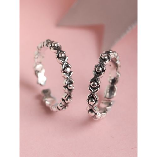 925 Sterling silver oxidised floral adjustable toe ring